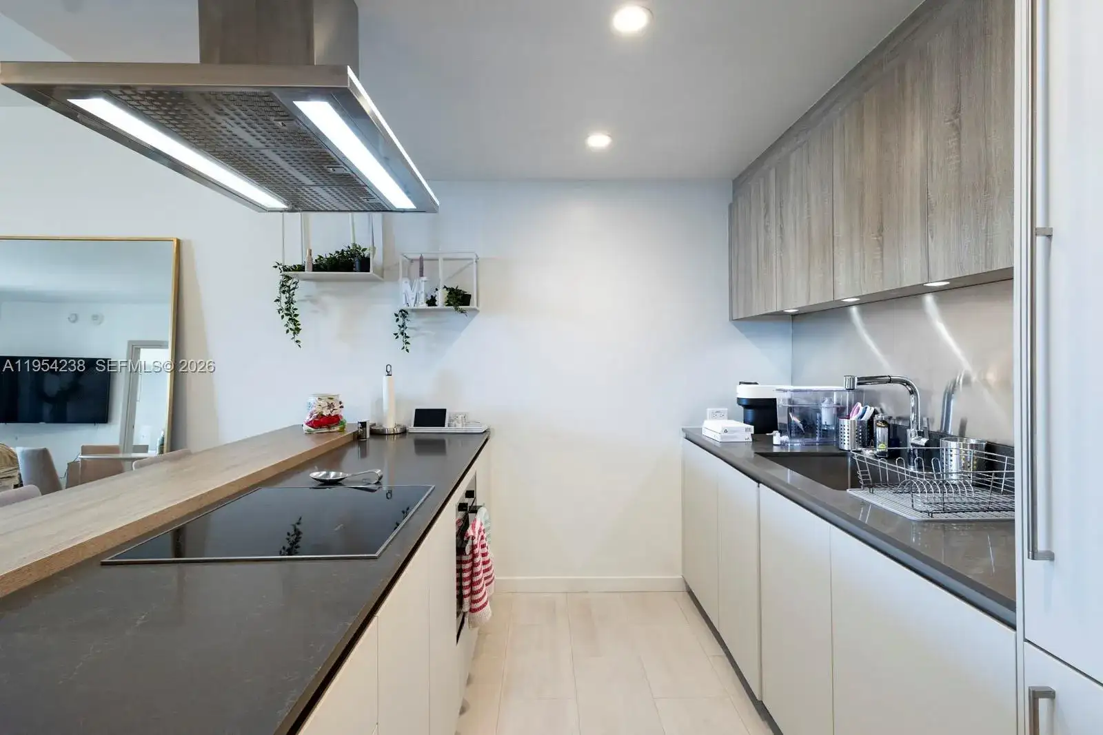 1000 Brickell Plz # 2411, Miami FL 33131 photo 4