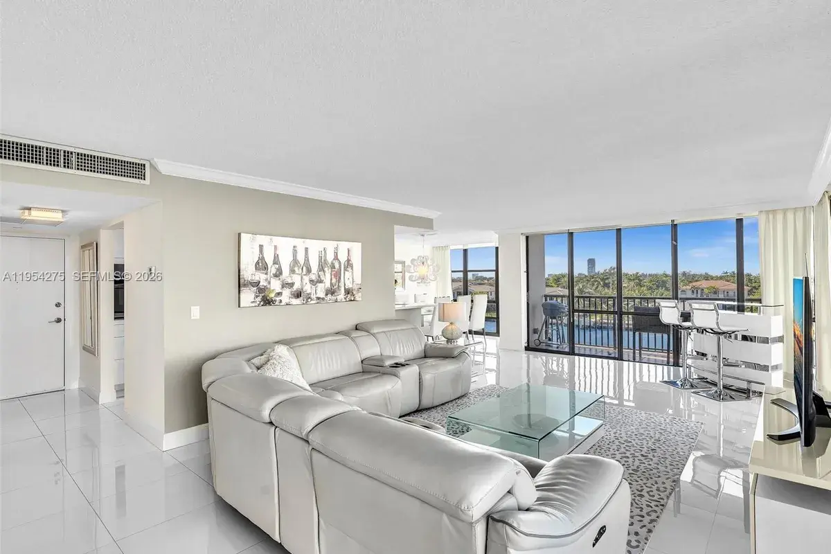 2017 S Ocean Dr # 409, Hallandale Beach FL 33009