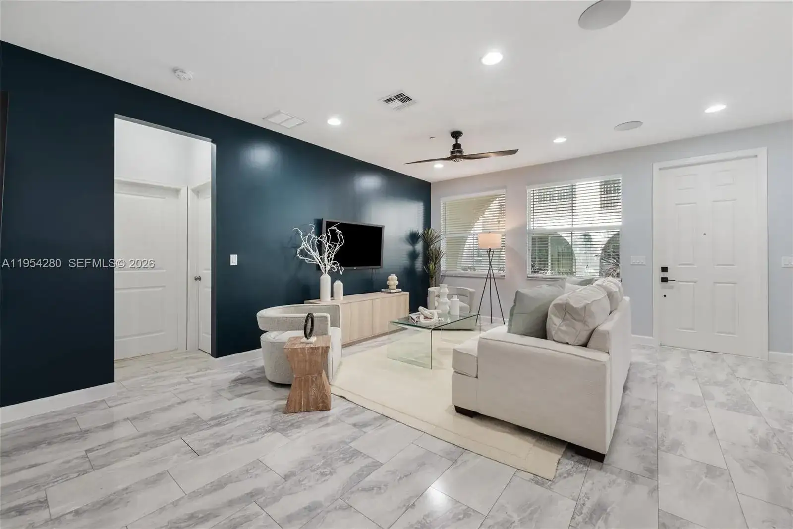 4184 Cascada Cir, Cooper City FL 33024 photo 3