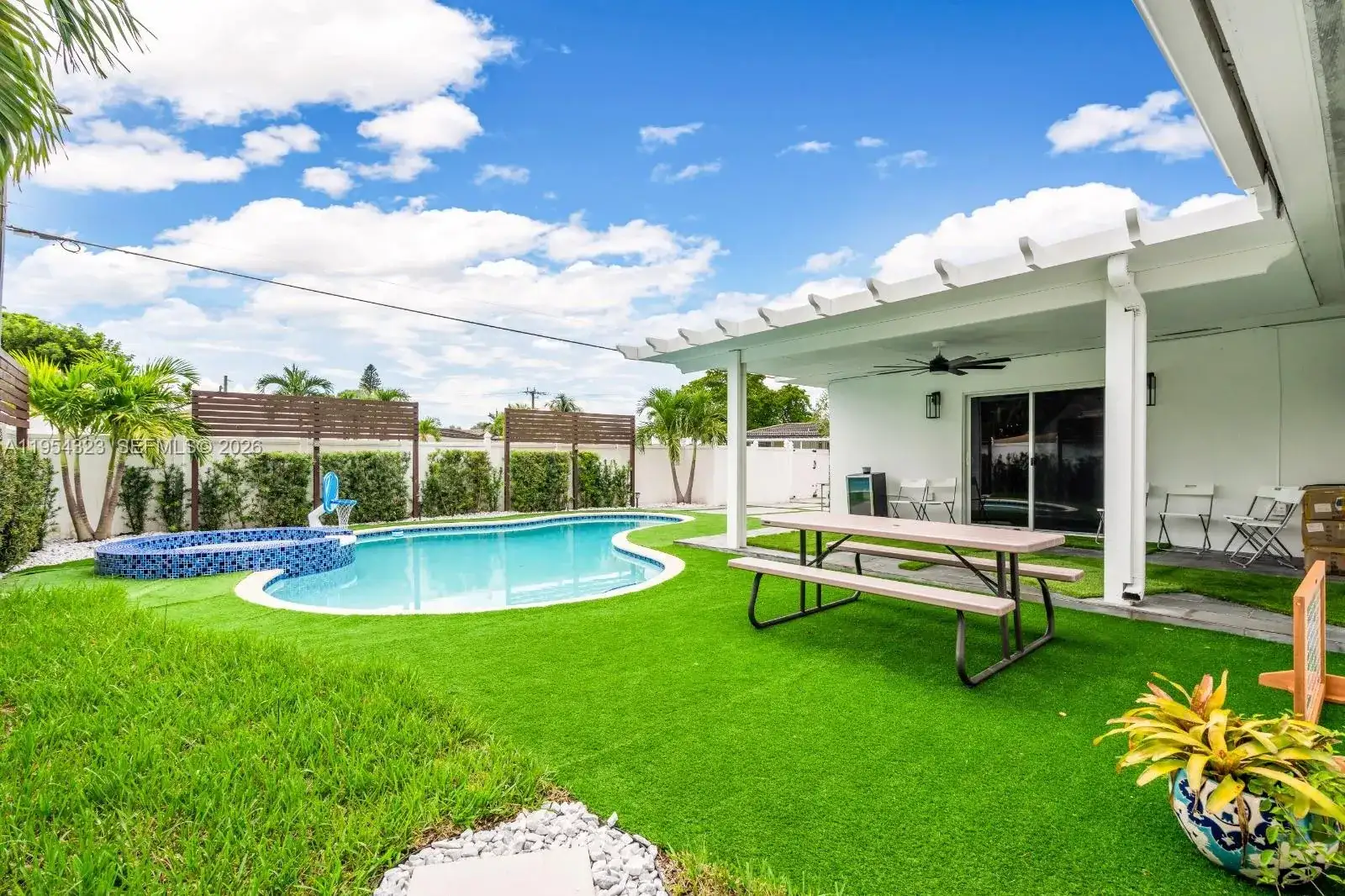 1040 N Royal Poinciana Blvd, Miami Springs FL 33166 photo 2