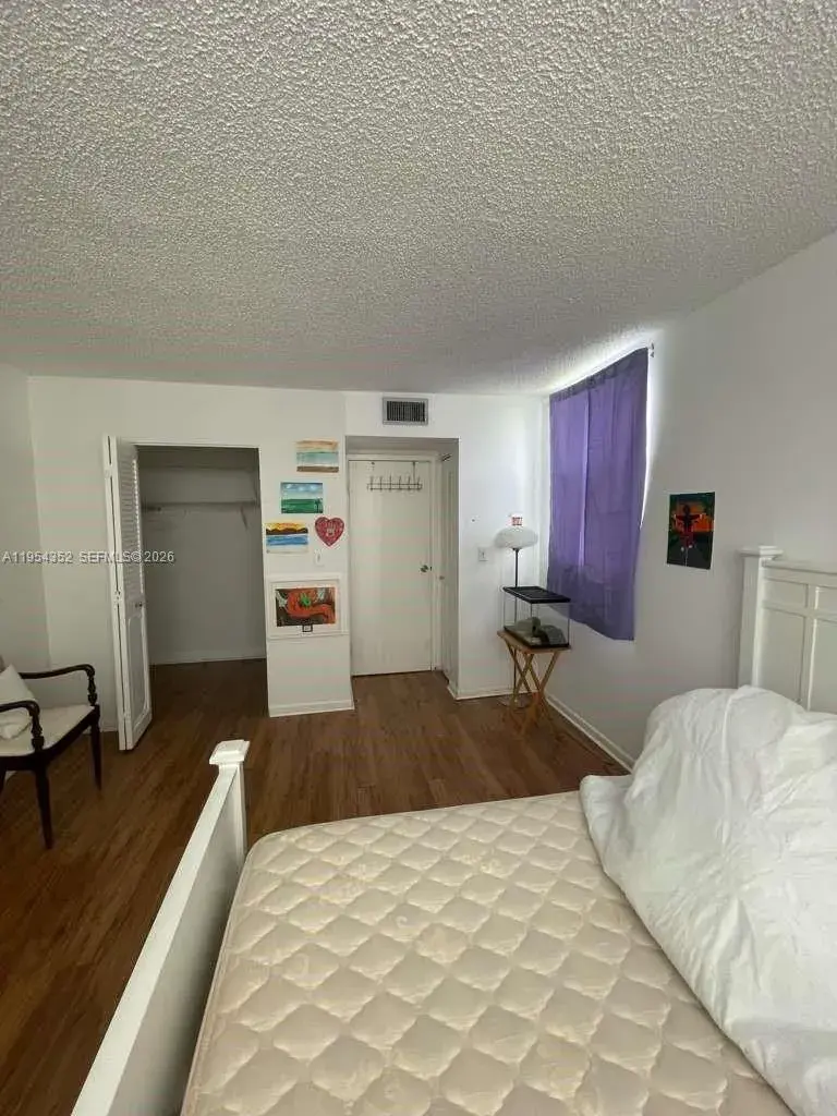 2860 Somerset Dr # 405K, Lauderdale Lakes FL 33311