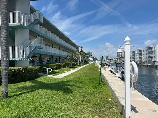 3923 NE 166th St # 108, North Miami Beach FL 33160 photo 3