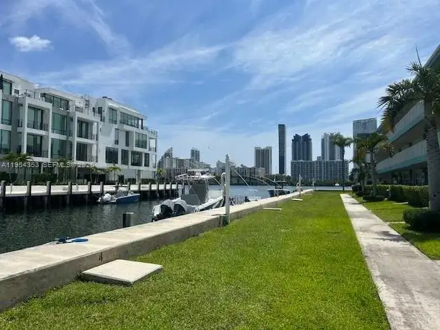 3923 NE 166th St # 108, North Miami Beach FL 33160 photo 4