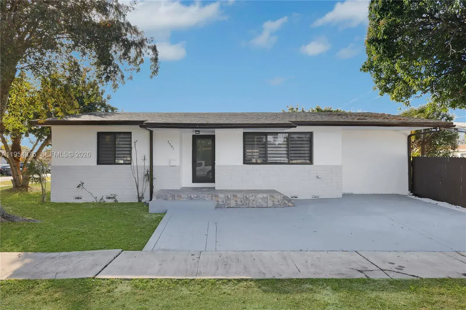 4 bedroom 3 bath Residential for sale at 7501 Raleigh St, Hollywood FL 33024