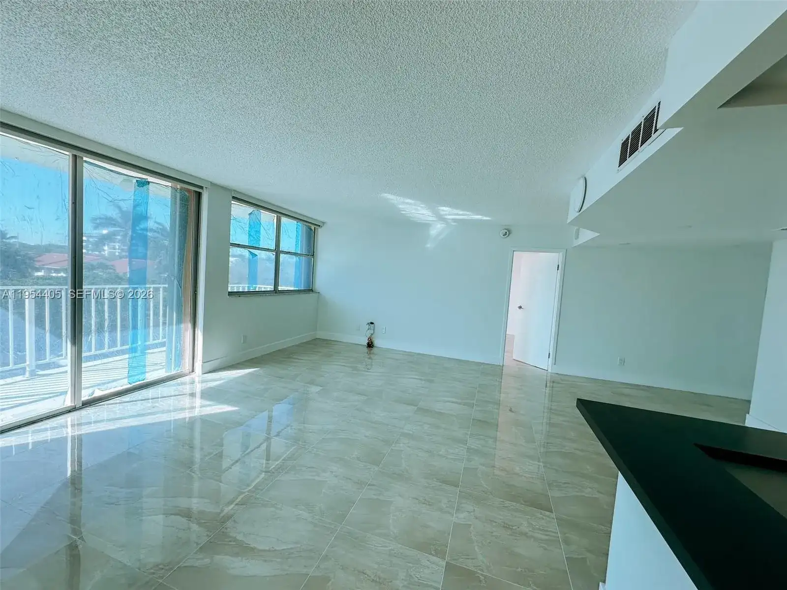 16546 NE 26th Ave # 4J, North Miami Beach FL 33160 photo 4