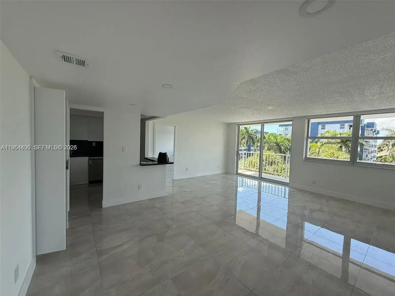 16546 NE 26th Ave # 4J, North Miami Beach FL 33160 photo 5