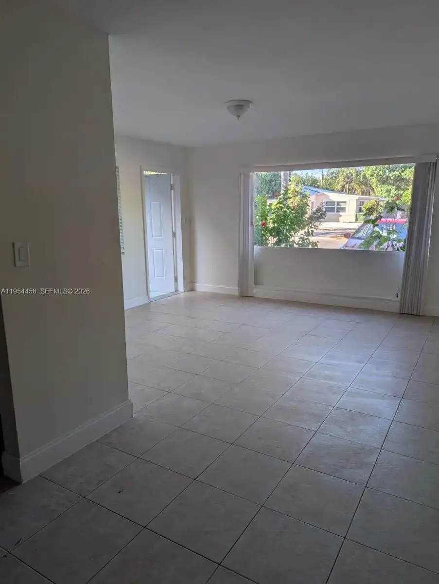 1118-1120 NW 2nd Ave, Fort Lauderdale FL 33311 photo 3