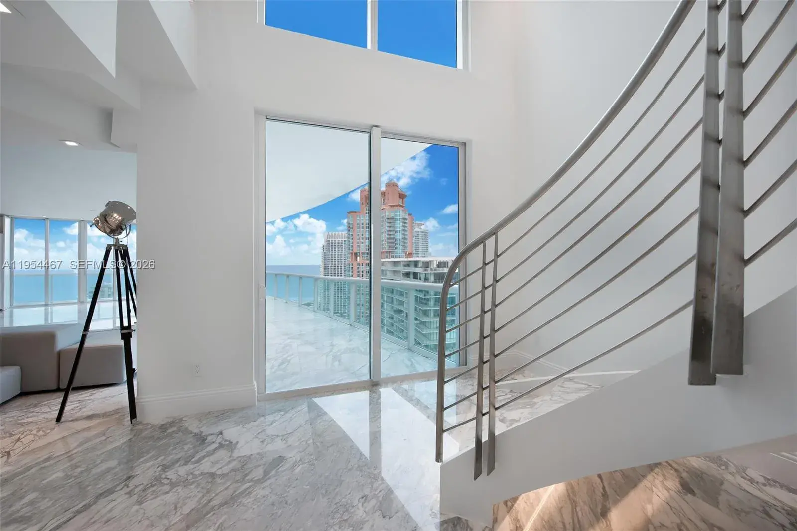 1000 S Pointe Dr # 2804, Miami Beach FL 33139
