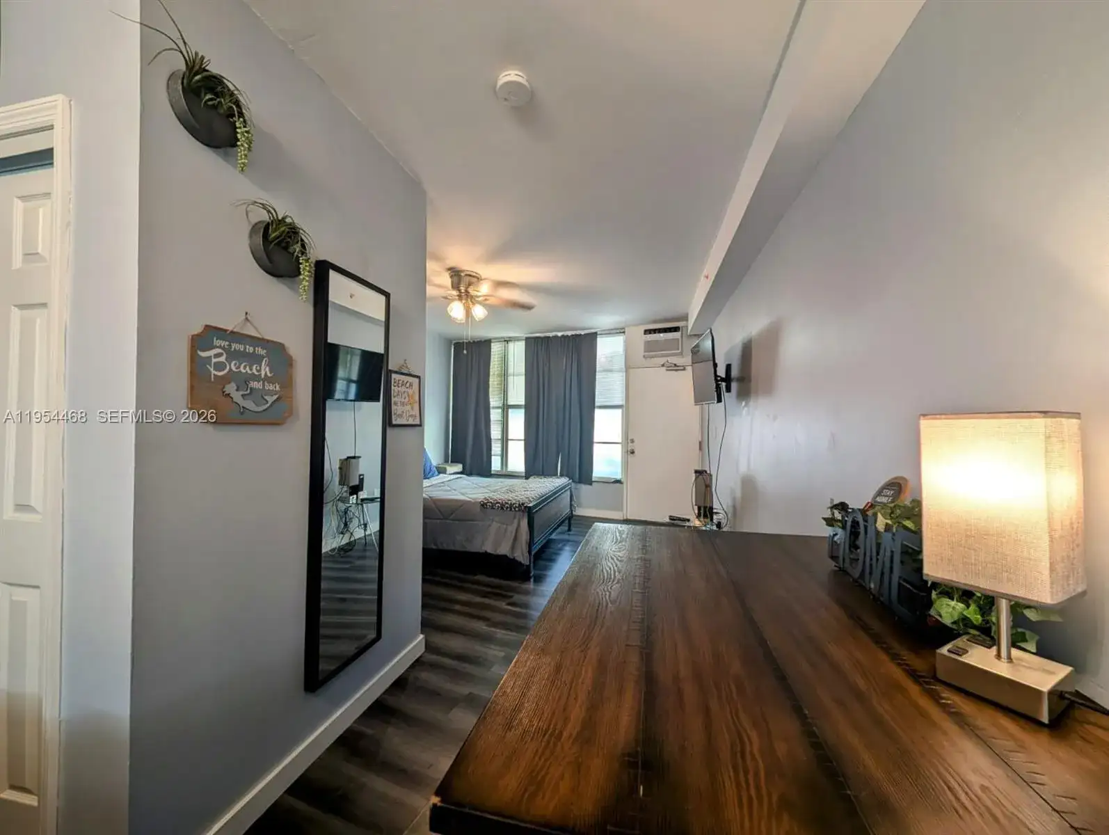 1446 Ocean Dr # 44, Miami Beach FL 33139 photo 2