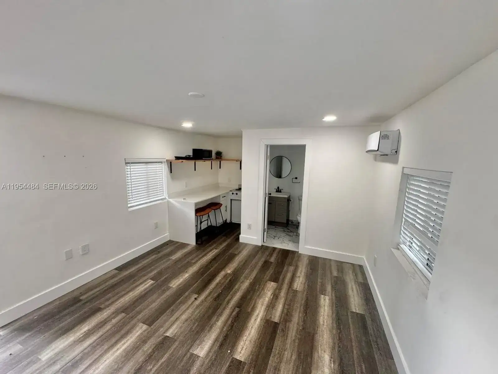 555 NE 70th St, Miami FL 33138 photo 2