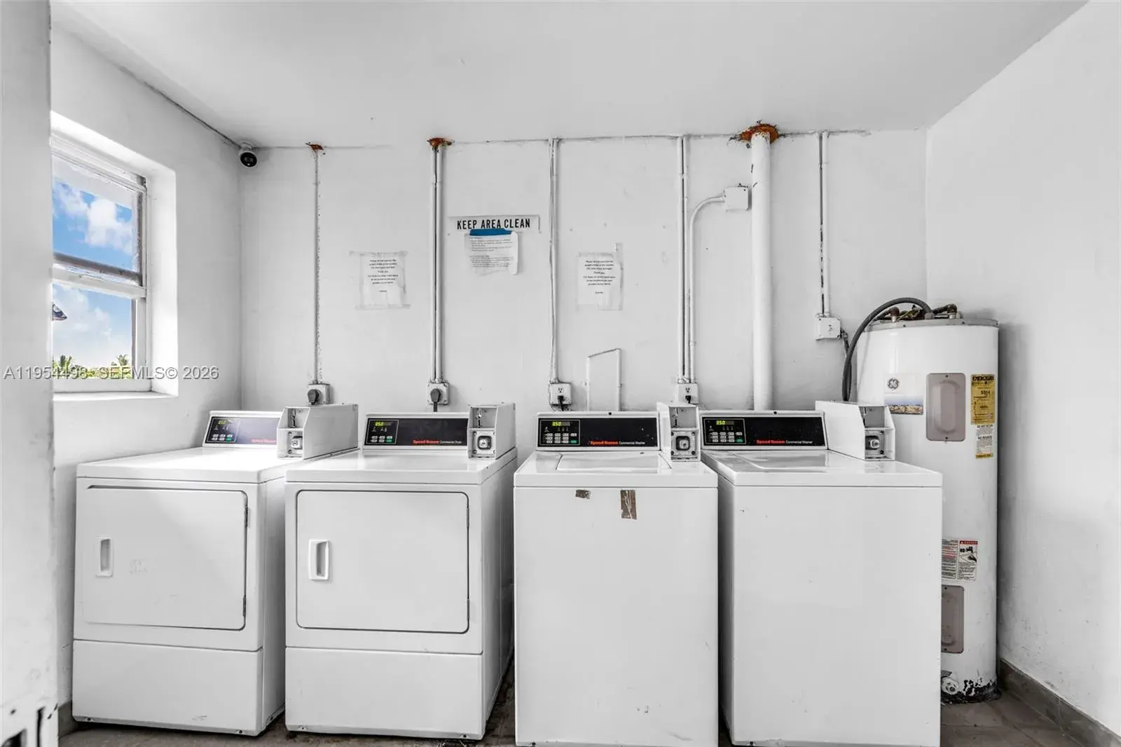 300 NE 1st Ct # 205, Hallandale Beach FL 33009