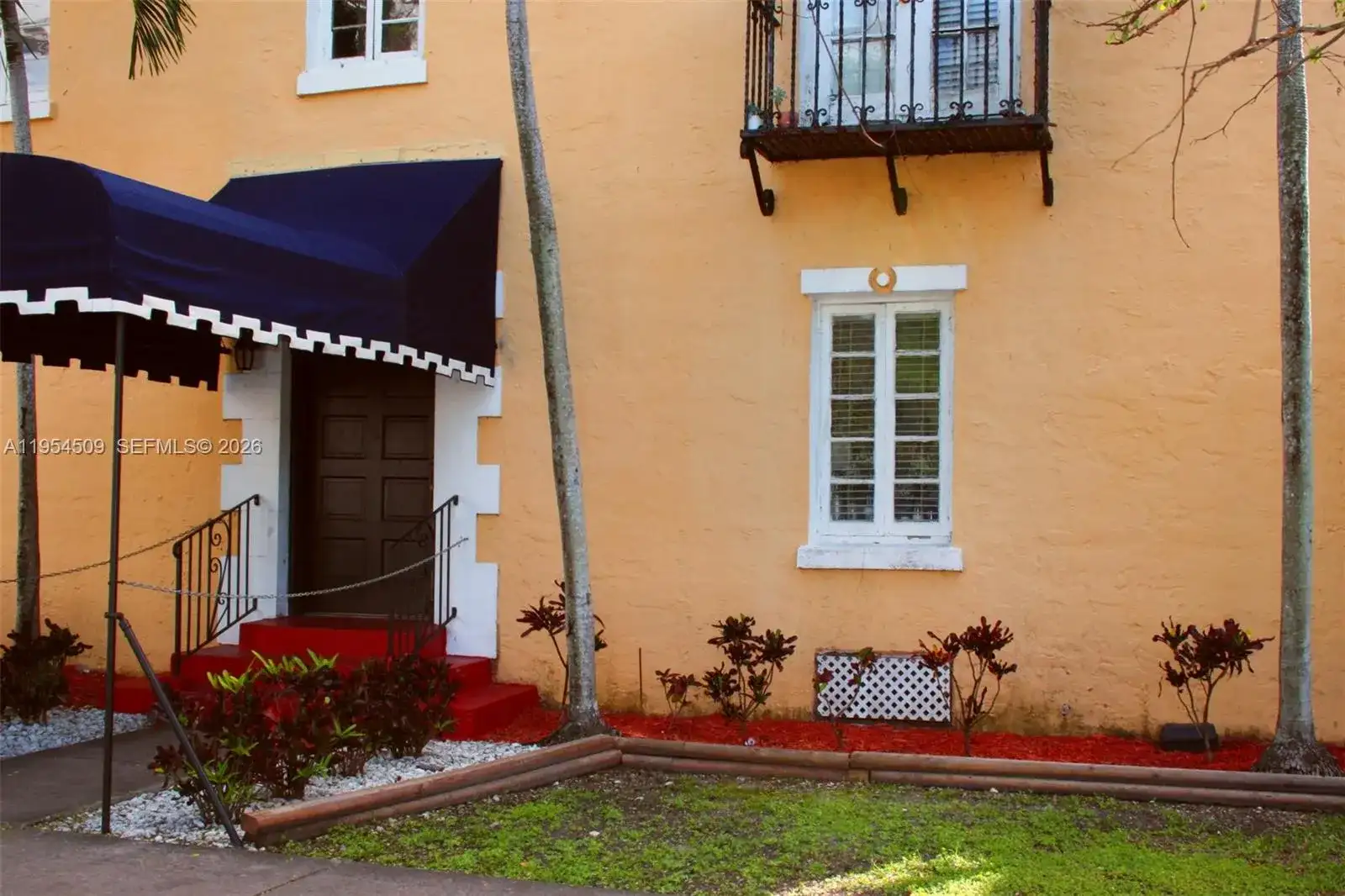 124 Mendoza Ave # 1A, Coral Gables FL 33134 photo 2