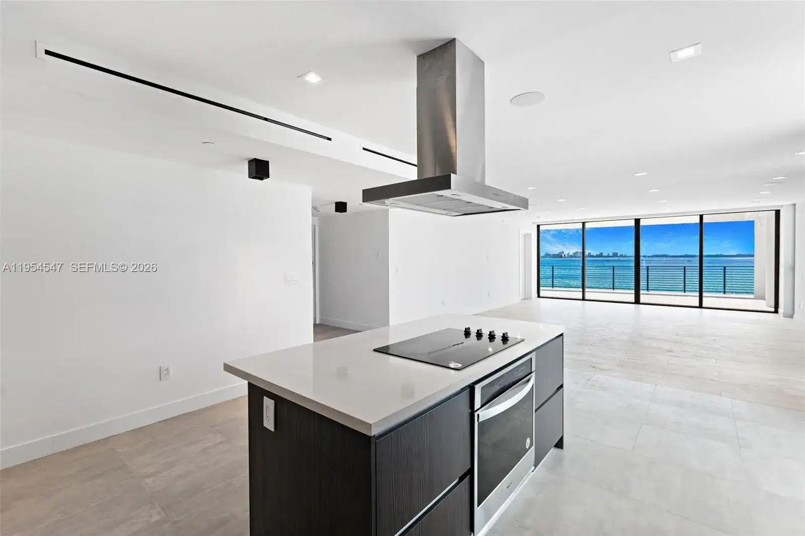 1930 Bay Dr Second Level Un # 1, Miami Beach FL 33141 photo 3