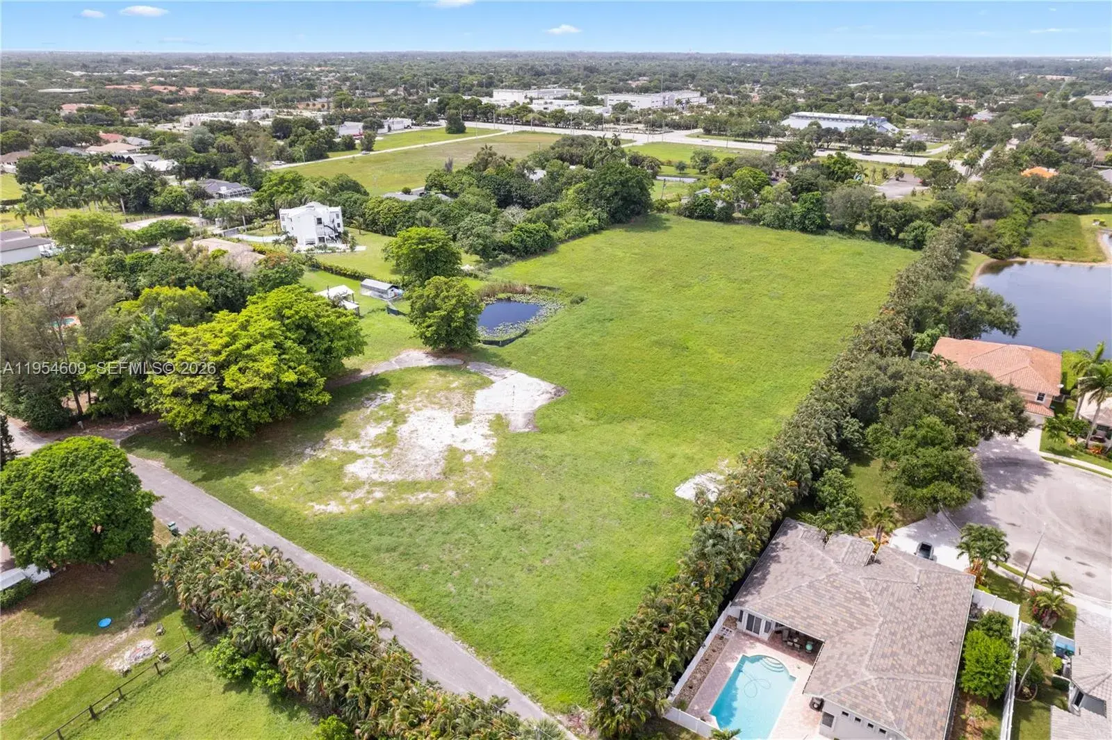 3800 NW 91st Ave, Cooper City FL 33024