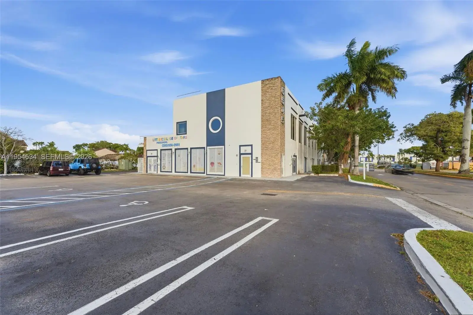 6545 NW 169th St, Hialeah FL 33015