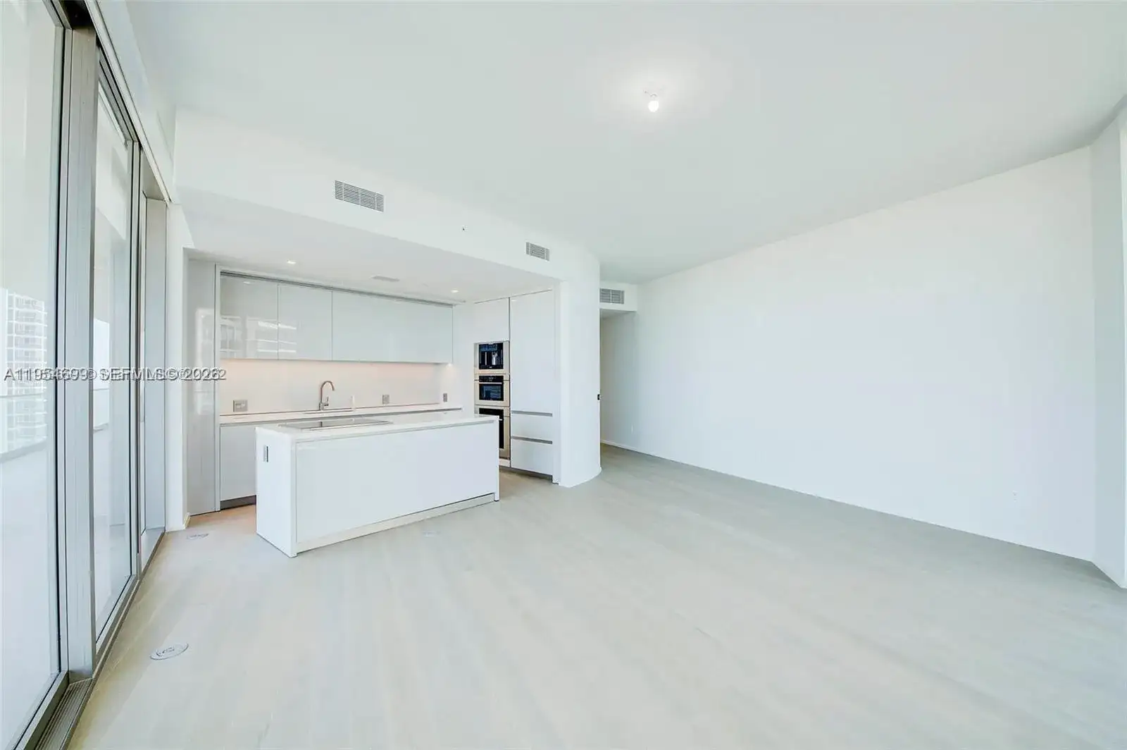 18975 Collins Ave # 2205, Sunny Isles Beach FL 33160 photo 5