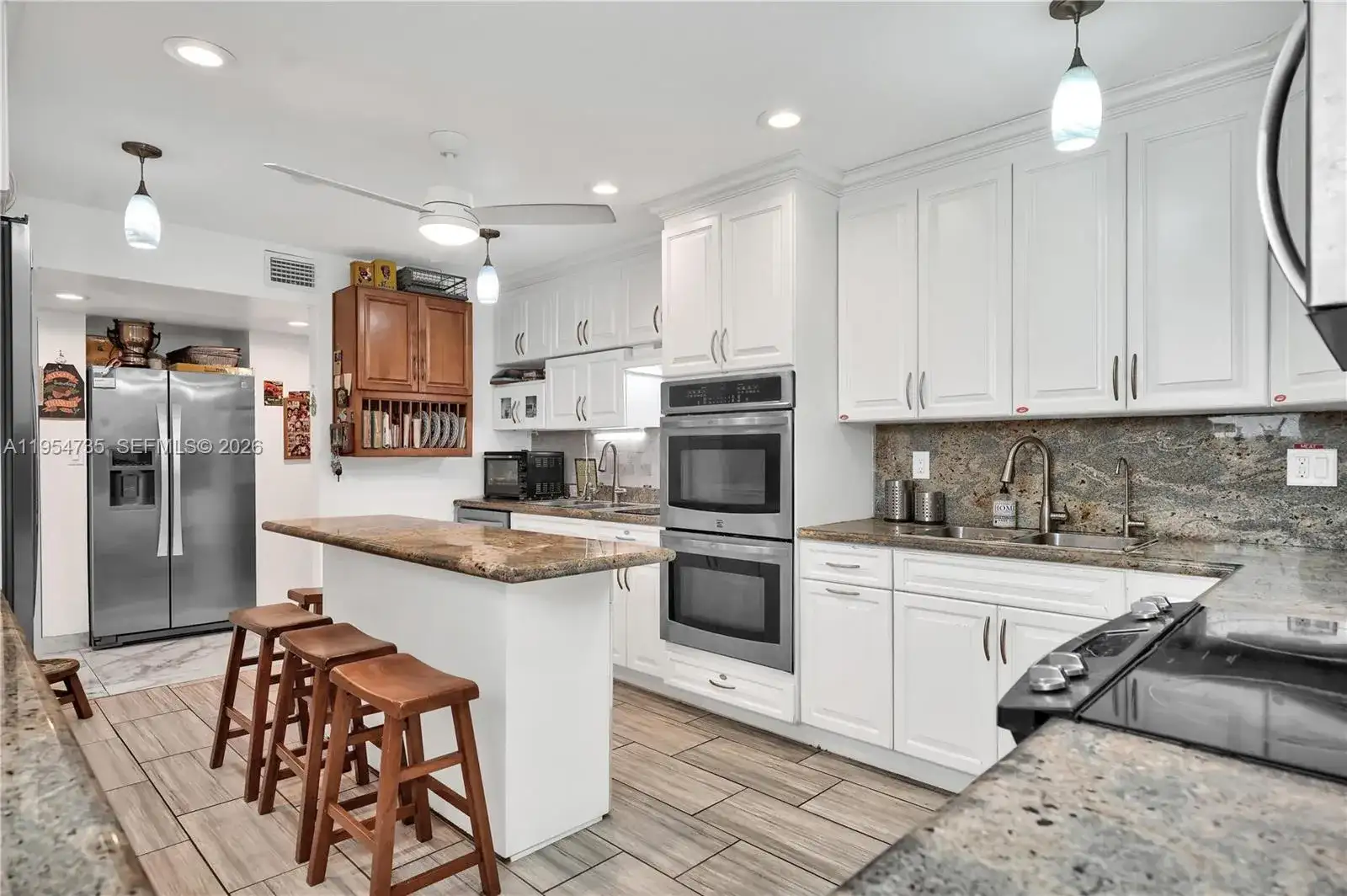 16750 NE 10th Ave, North Miami Beach FL 33162 photo 4
