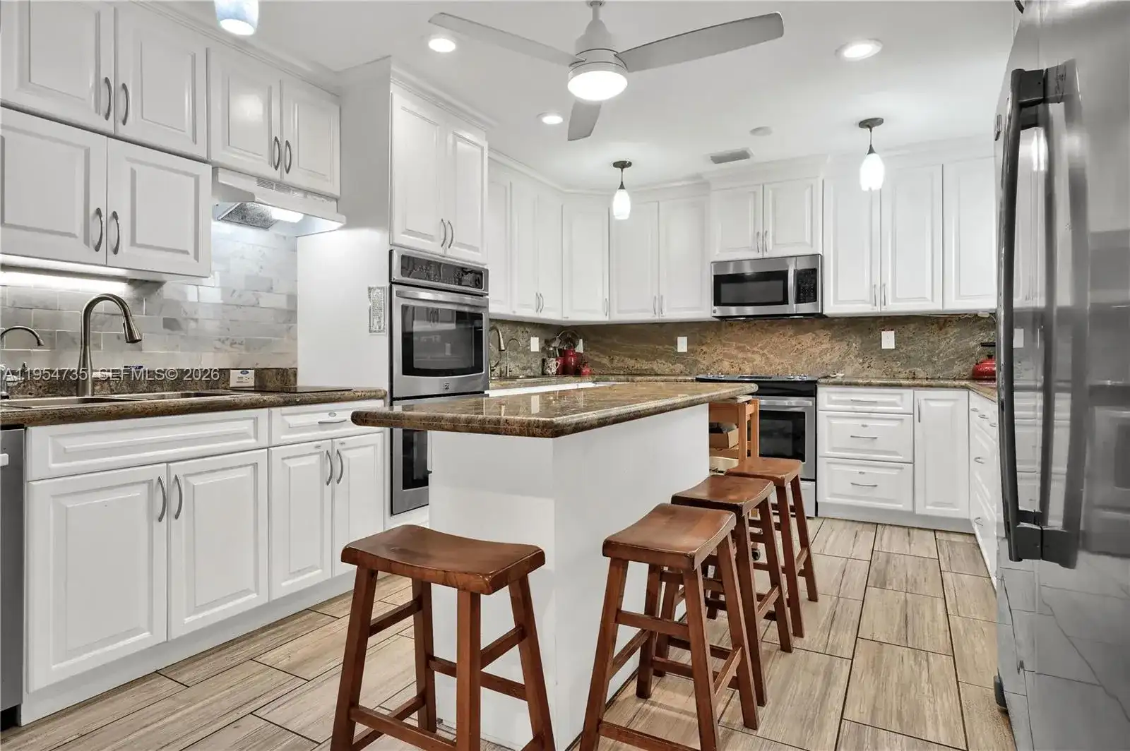 16750 NE 10th Ave, North Miami Beach FL 33162 photo 5