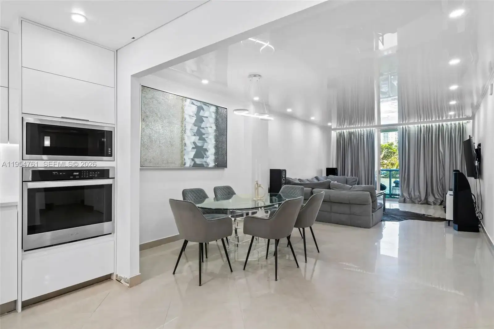 19390 Collins Ave # 209, Sunny Isles Beach FL 33160 photo 2