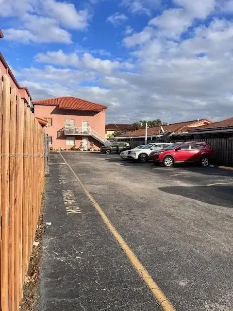 2310 W 74th St # 203, Hialeah FL 33016 photo 5