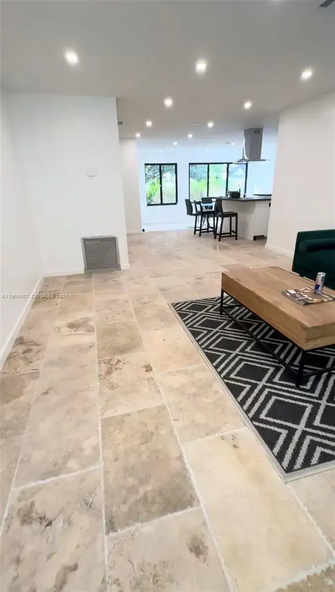 820 NW 50th St # 820, Miami FL 33127