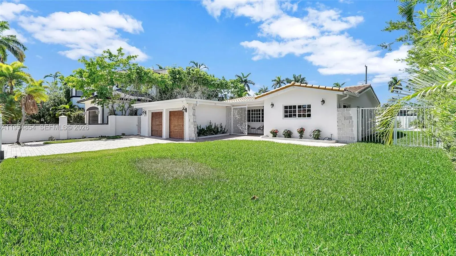 1311 Pierce St, Hollywood FL 33019