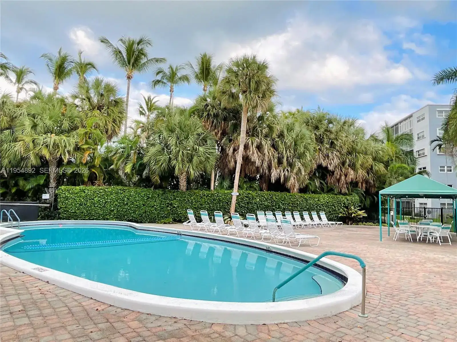 1425 Atlantic Shores Blvd # 209, Hallandale Beach FL 33009 photo 2