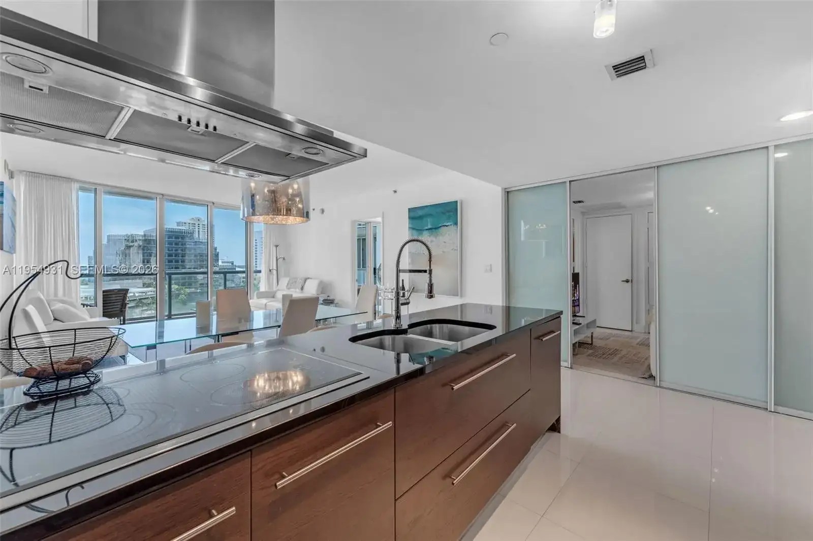 495 Brickell Ave # 1022, Miami FL 33131 photo 5