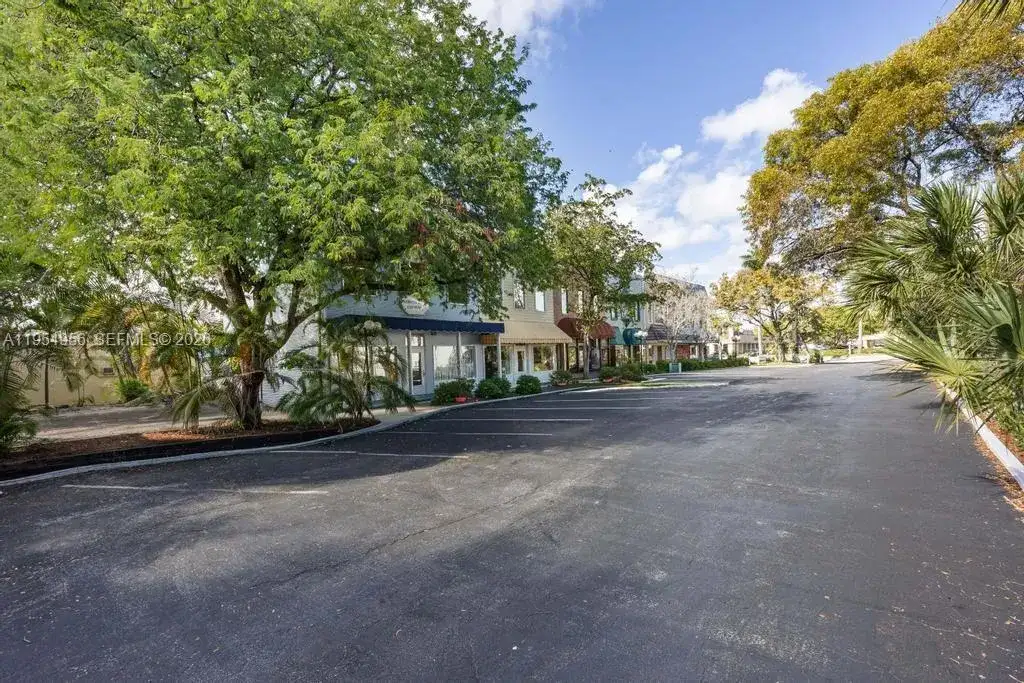 4066 W Broward Blvd, Plantation FL 33317 photo 4