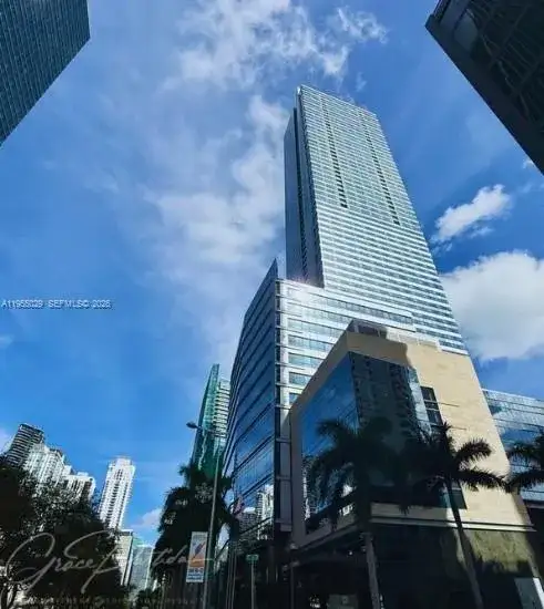 1435 Brickell Ave # 3508, Miami FL 33131 photo 2