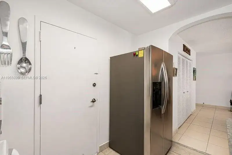 17800 Atlantic Blvd # 203, Sunny Isles Beach FL 33160 photo 5