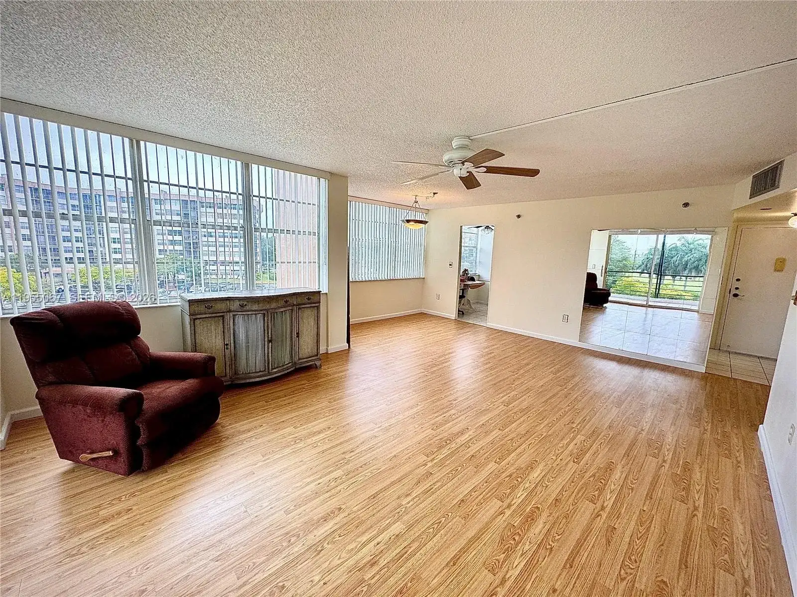 1100 Saint Charles Pl # 411, Pembroke Pines FL 33026 photo 4
