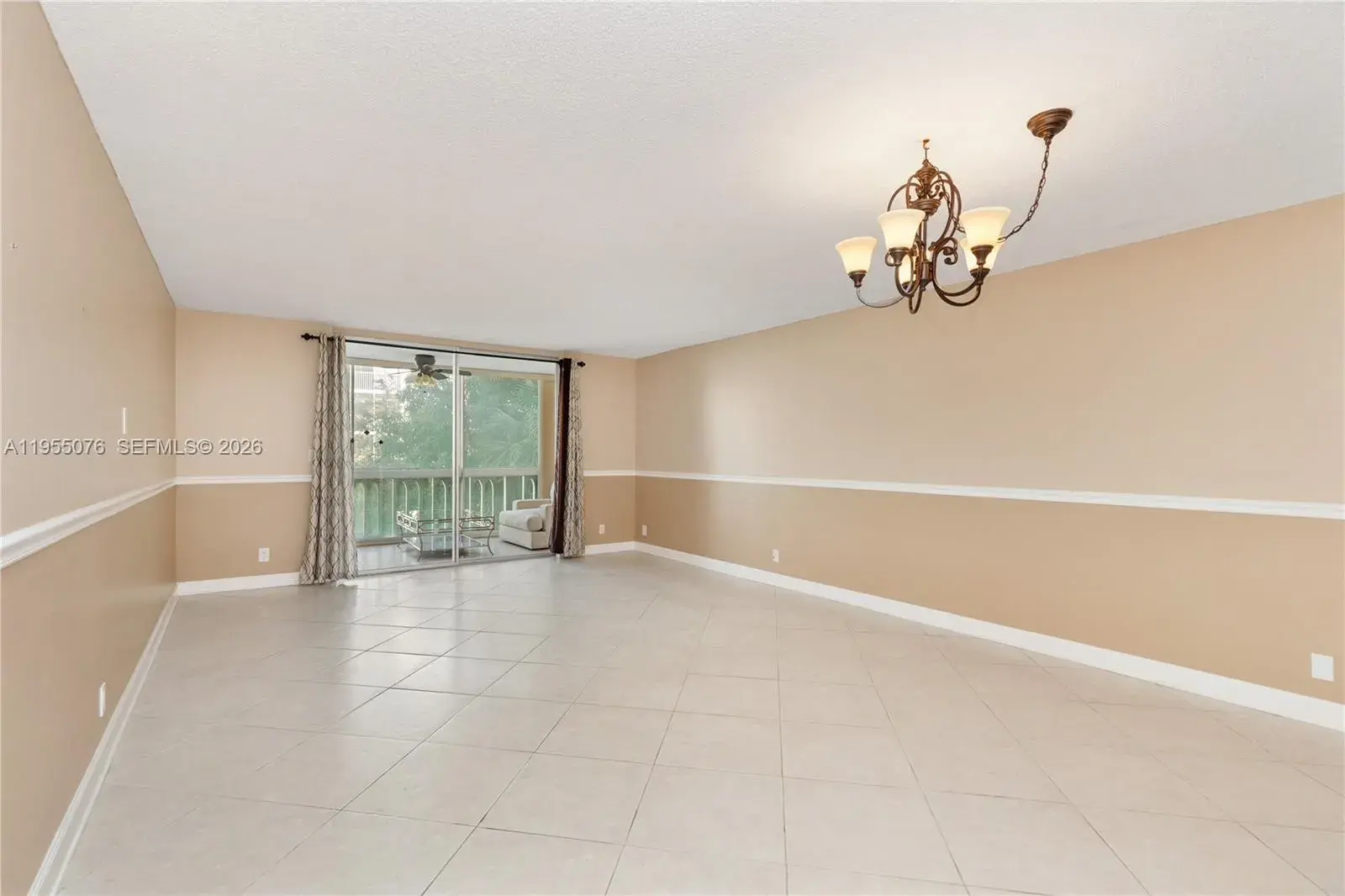 301 NE 14th Ave # 307, Hallandale Beach FL 33009