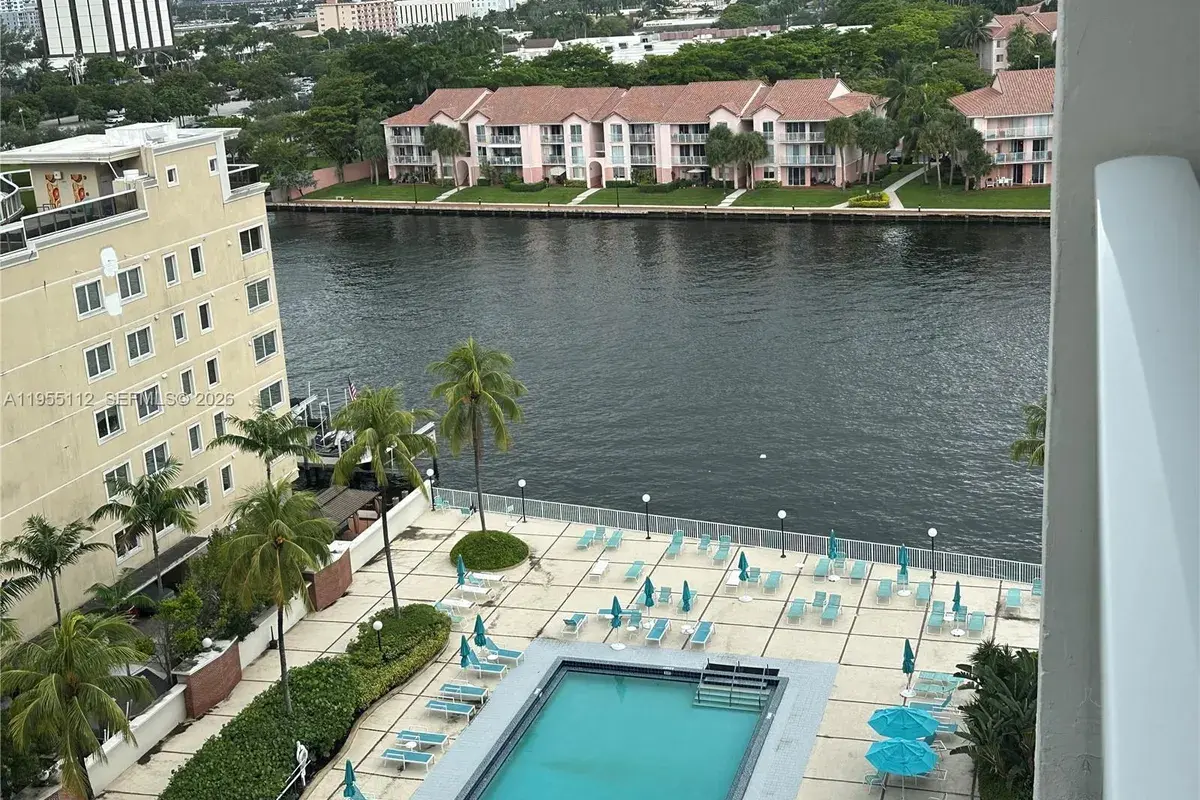 3800 S Ocean Dr, Hollywood FL 33019
