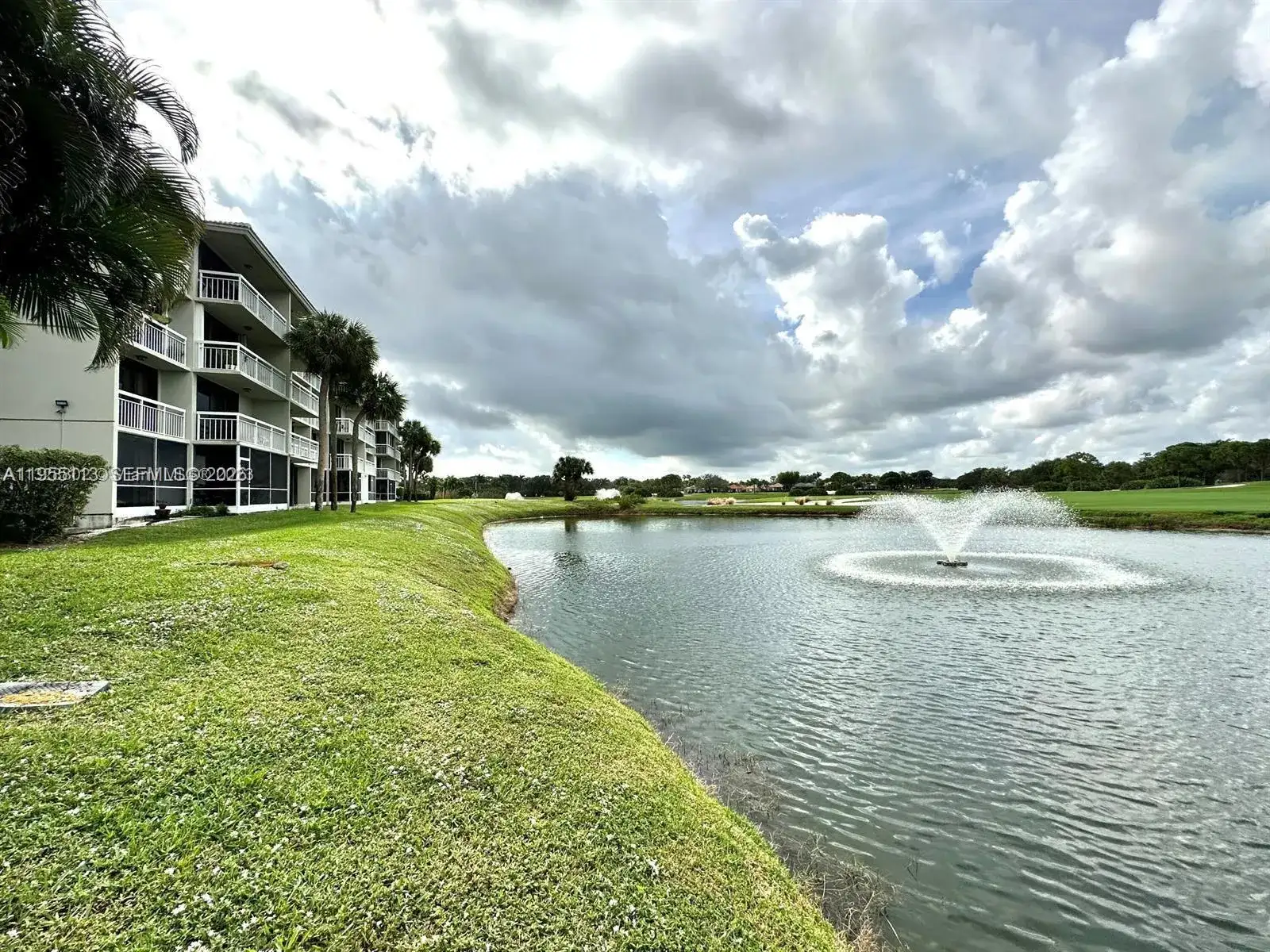 2621 Village Blvd # 102, West Palm Beach FL 33409 photo 2