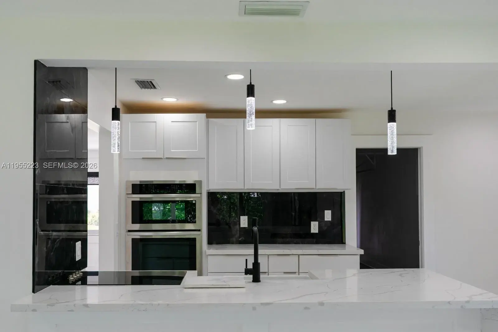 1009 Leisure Ln, Boynton Beach FL 33426