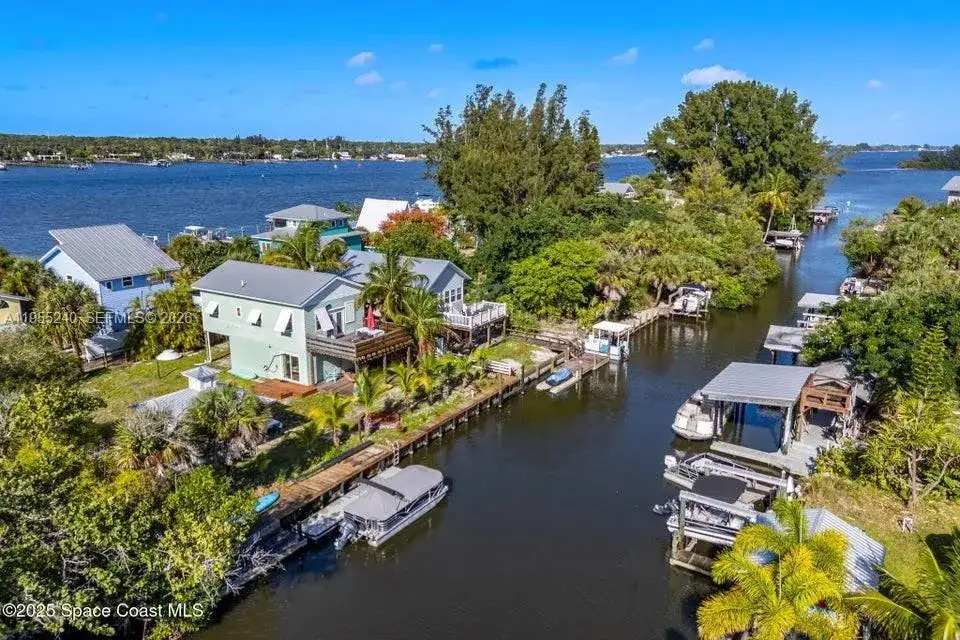 42 VIP Island Unit A, Grant Valkaria FL 32949 photo 3