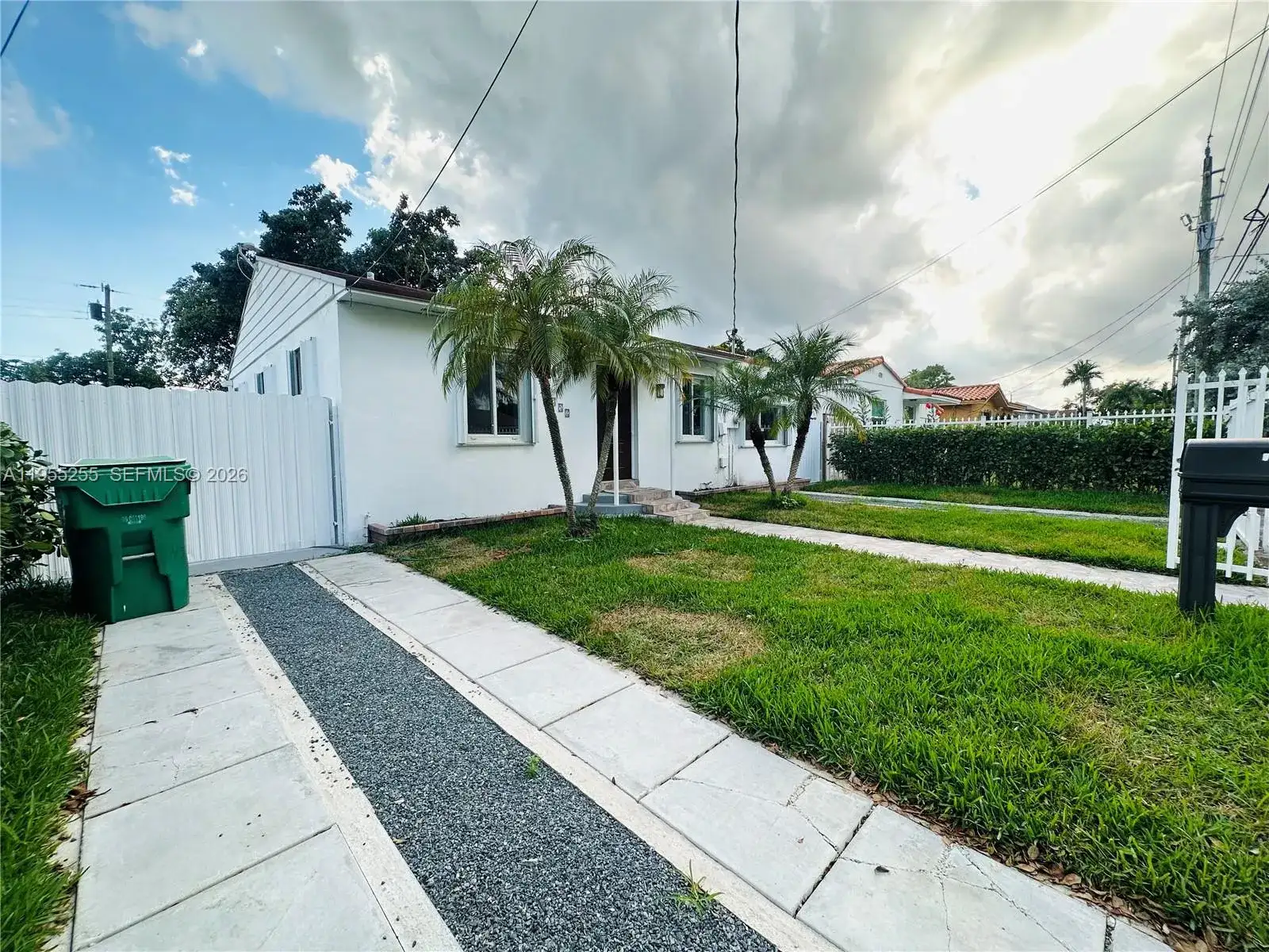 3052 SW 6th St # 3052, Miami FL 33135 photo 2