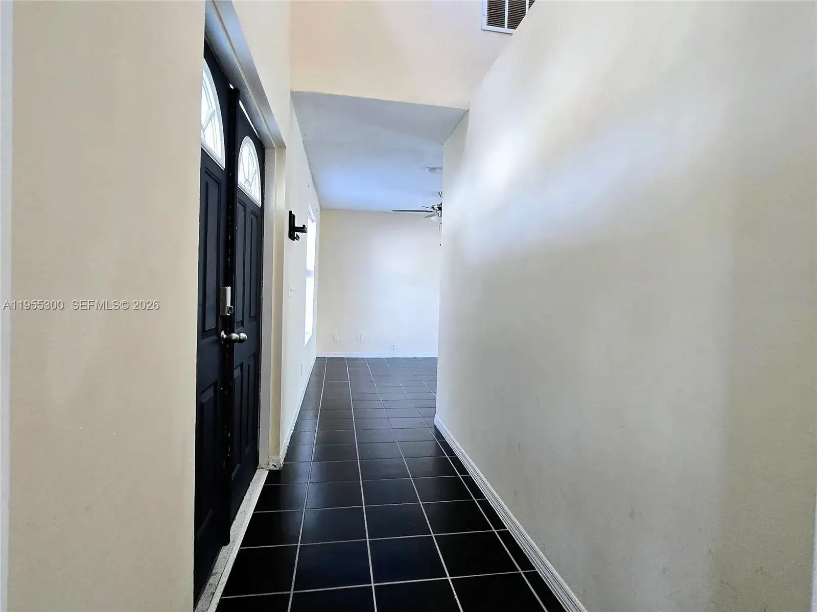 854 SW 8th Pl, Florida City FL 33034 photo 3