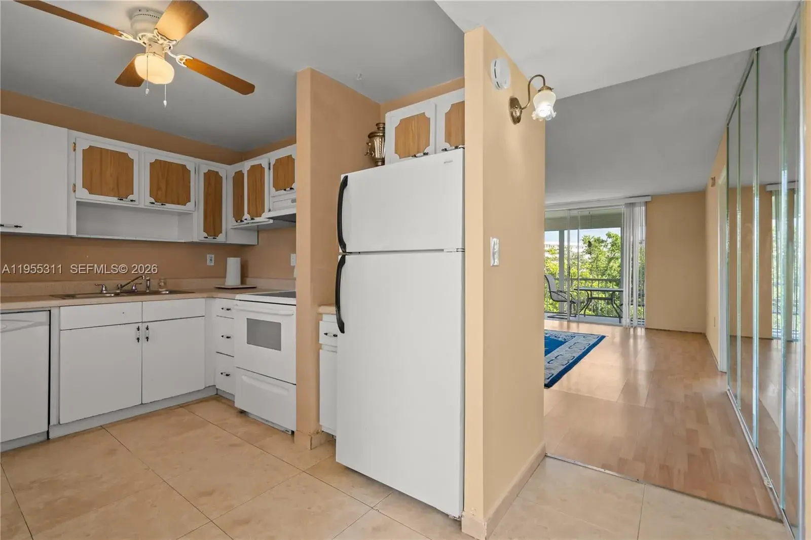 2930 Point East Dr # E312, Aventura FL 33160