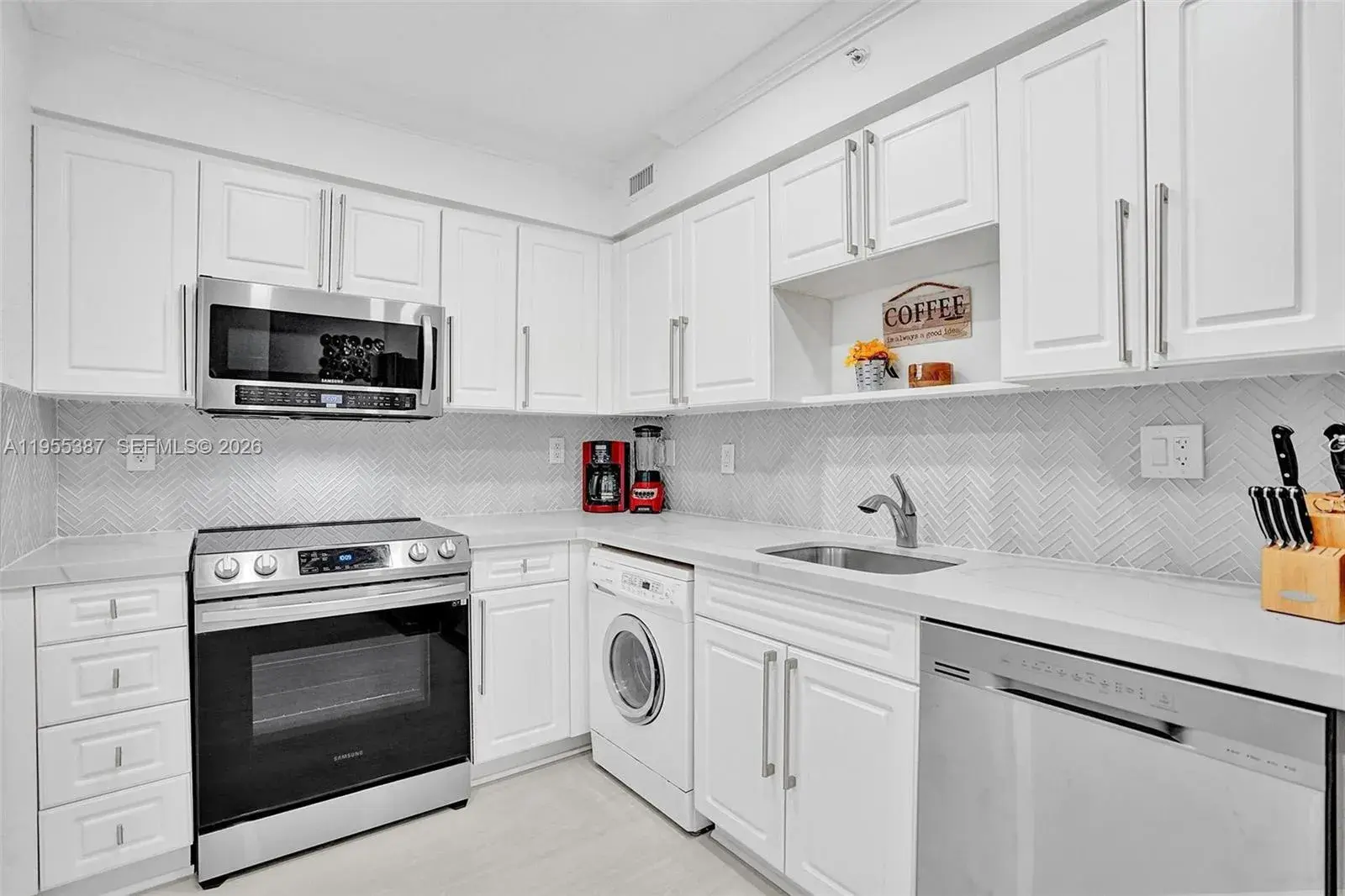 2501 S Ocean Dr, Hollywood FL 33019