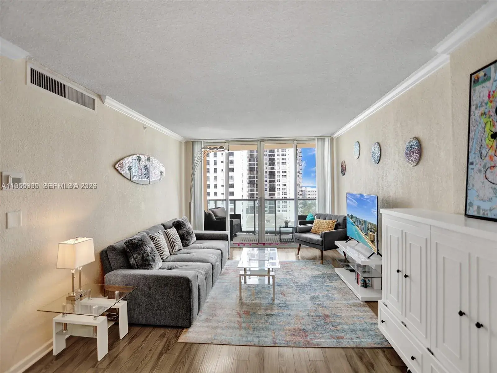 2501 S Ocean Dr, Hollywood FL 33019