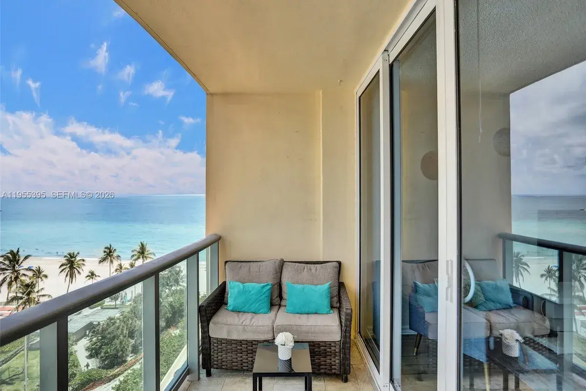 2501 S Ocean Dr, Hollywood FL 33019