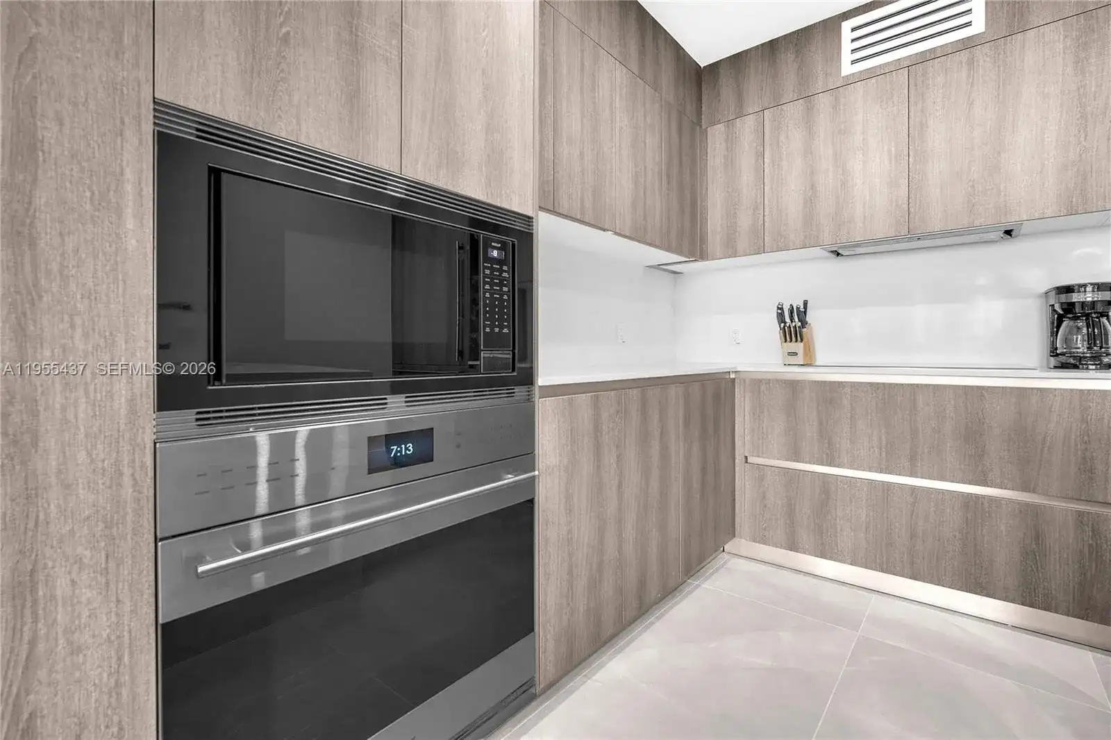 17550 Collins Ave # 603, Sunny Isles Beach FL 33160 photo 4