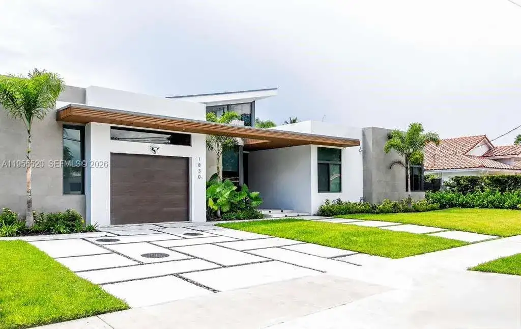 1830 NE 193rd St, Miami FL 33179 photo 5
