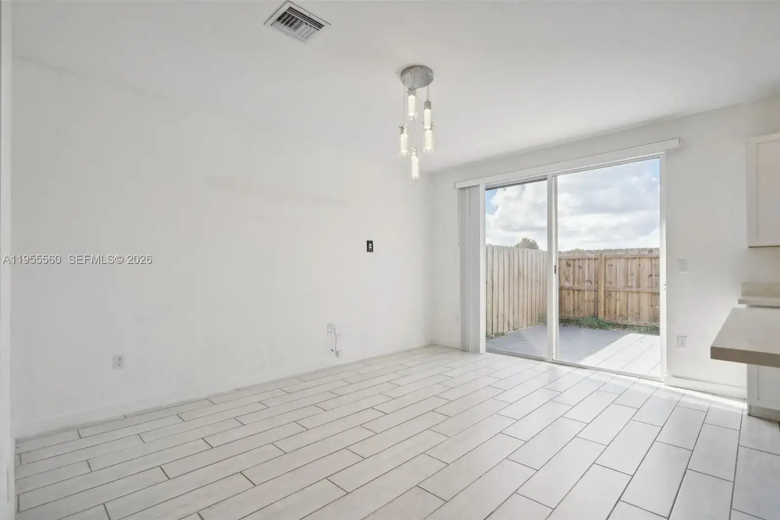 1006 SE 23rd Ave, Homestead FL 33035 photo 4