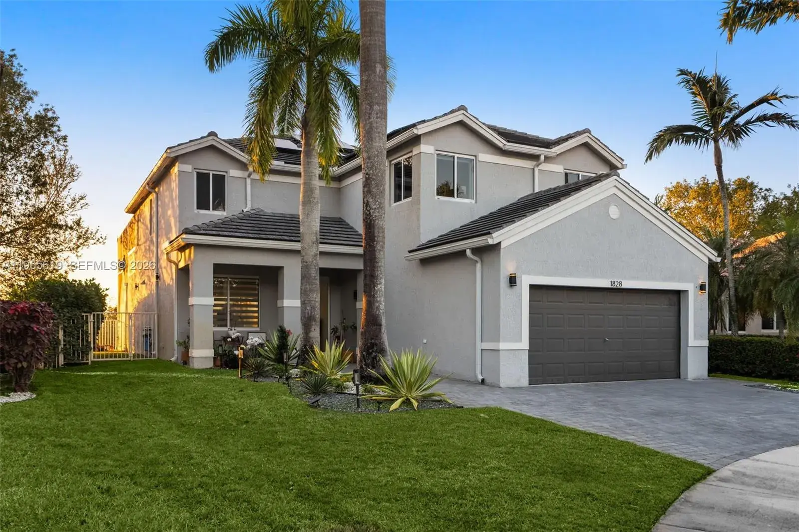 1828 Aspen Ln, Weston FL 33327