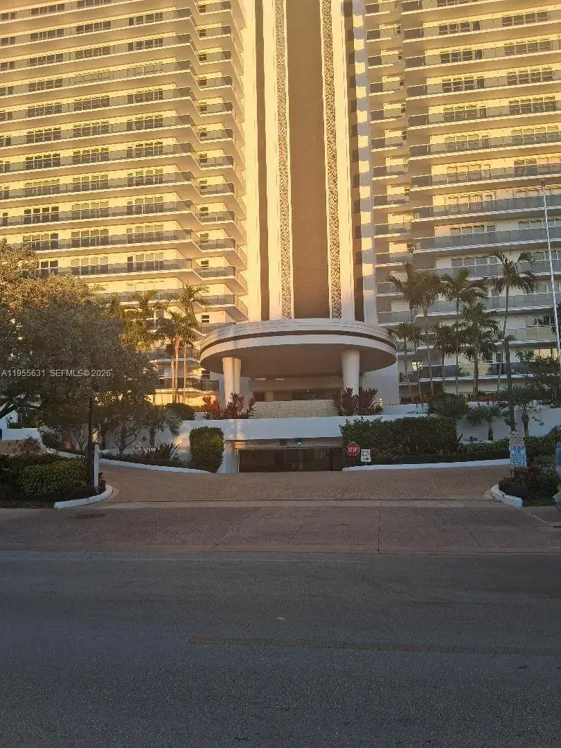 3500 Galt Ocean Dr # 206, Fort Lauderdale FL 33308