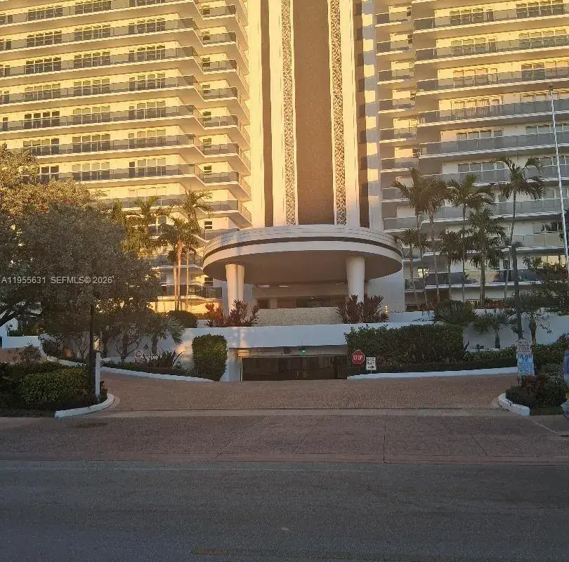 3500 Galt Ocean Dr # 206, Fort Lauderdale FL 33308