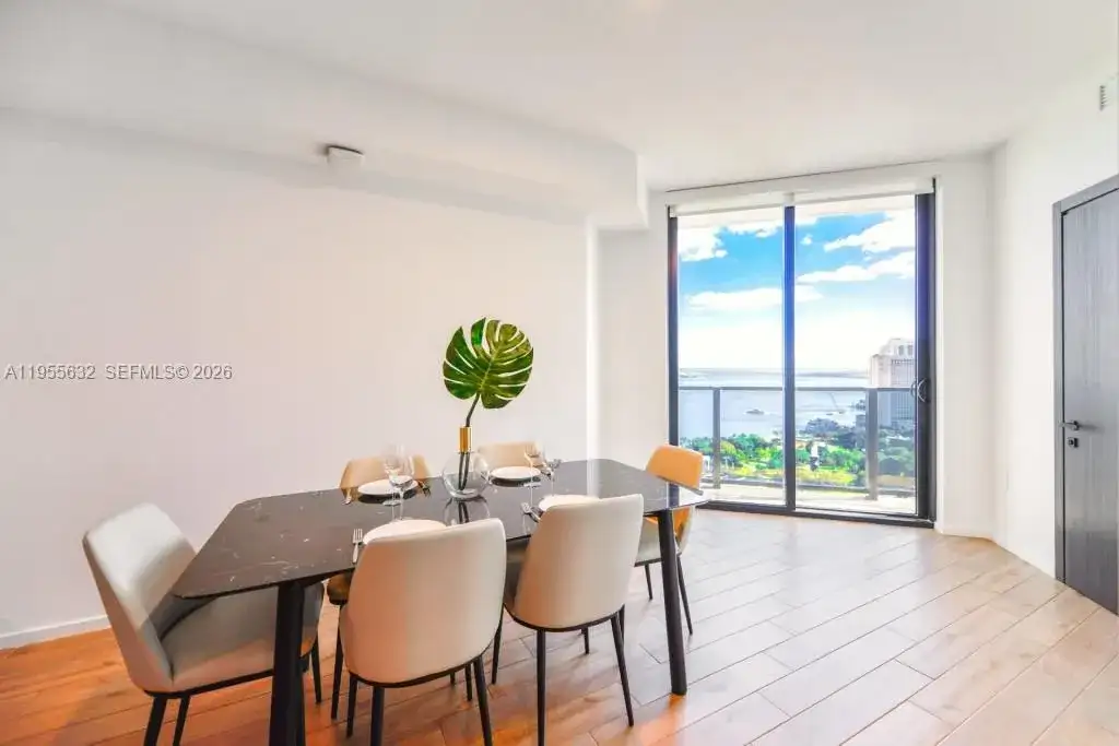 398 NE 5th St # 2314, Miami FL 33132 photo 5
